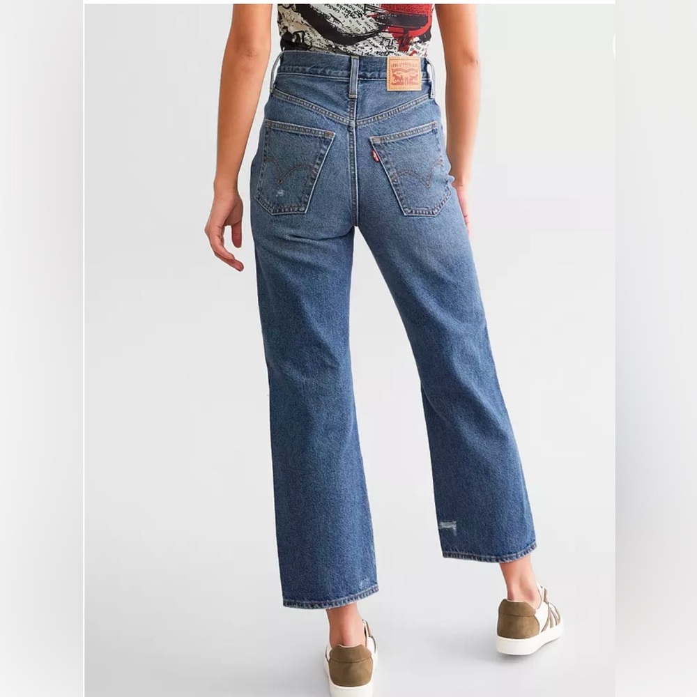Levi’s Ribcage Ankle Straight Jean - Picture 3 of 12